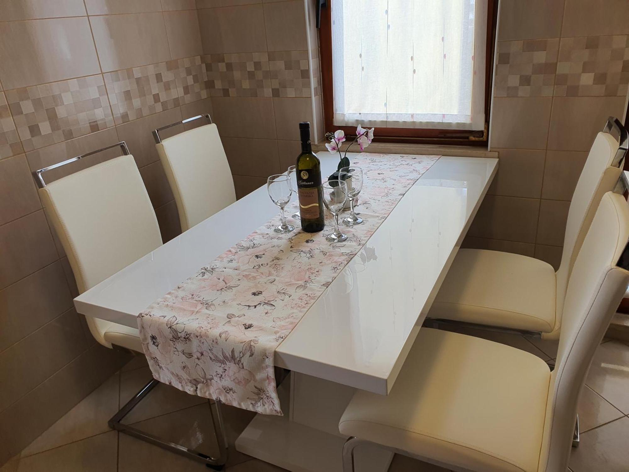 Apartments With A Parking Space Rabac, Labin - 6414 Номер фото
